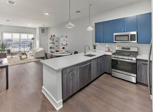 615-260 Avenue E, Bayonne, NJ, 07002-3759 | Card Image