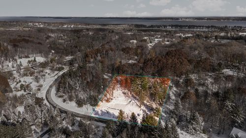 9394 E Hoxie Rd, Cedar, MI, 49621-9777 | Card Image