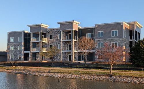 101-565 N Madison Ave, North Liberty, IA, 52317-8401 | Card Image