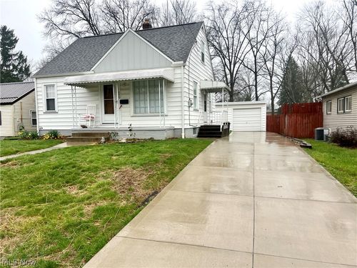 229 Ingall Ave Nw, Massillon, OH, 44646-8604 | Card Image