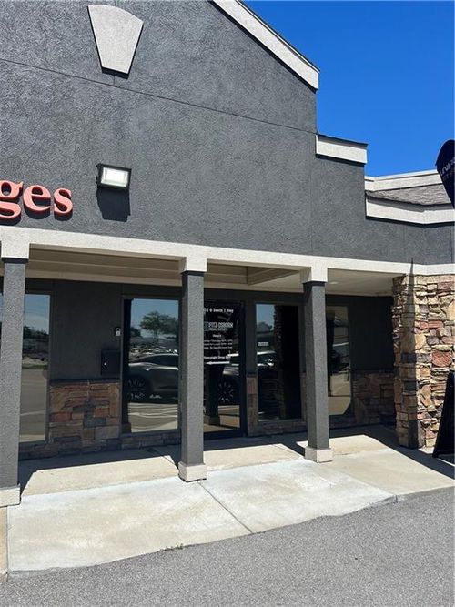 1412 Sw State Route 7, Blue Springs, MO, 64014-3544 | Card Image
