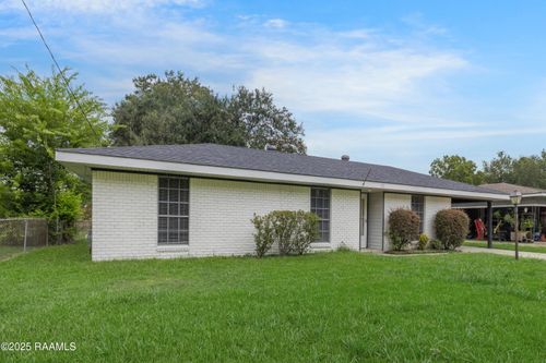 103 Sycamore St, New Iberia, LA, 70560-1000 | Card Image