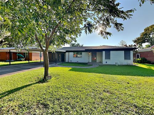 1019 Park Center St, Benbrook, TX, 76126-2501 | Card Image