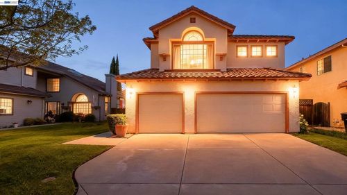 2065 Seville Dr, Tracy, CA, 95377-8958 | Card Image