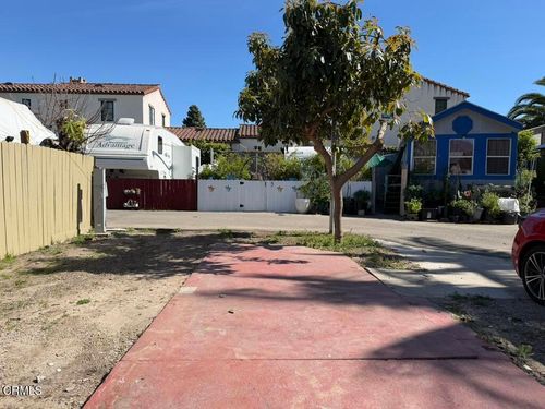 spc-31-4725 9th St, Carpinteria, CA, 93013-3309 | Card Image
