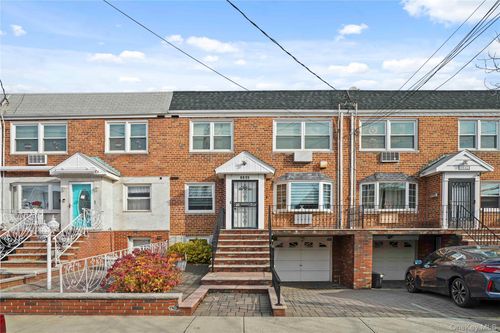 6035 75th St, Middle Village, NY, 11379-5223 | Card Image