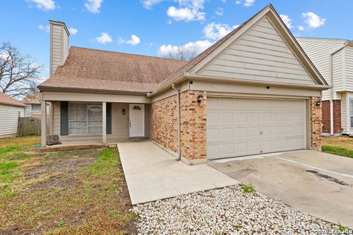 9135 Rue De Lis, San Antonio, TX, 78250-5863 | Card Image