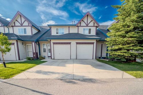 310 Country Village Cape Ne, Calgary, AB, T3K5X2 | Card Image
