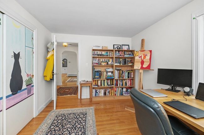 18 Edgewood Rd, House other with 5 bedrooms, 3 bathrooms and 4 parking in Westwood MA | Image 18