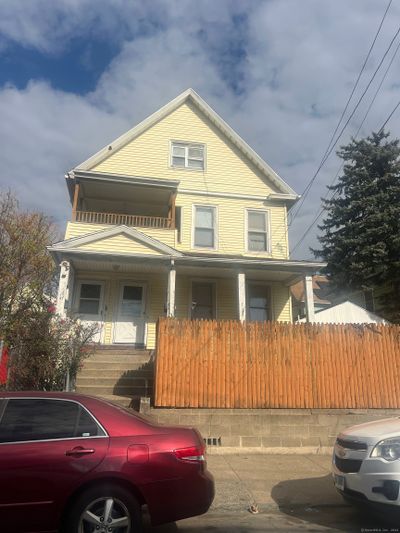 47-49 Berkshire Avenue, Home with 5 bedrooms, 2 bathrooms and null parking in Bridgeport CT | Image 2