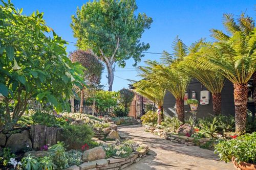 1497 Highland Pl, Seaside, CA, 93955-6009 | Card Image