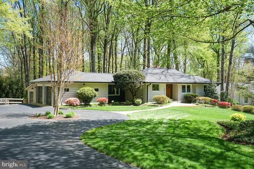 3419 Barkley Dr, FAIRFAX, VA, 22031-2722 | Card Image