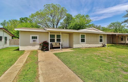 911 E Lovers Ln, Arlington, TX, 76010-5802 | Card Image