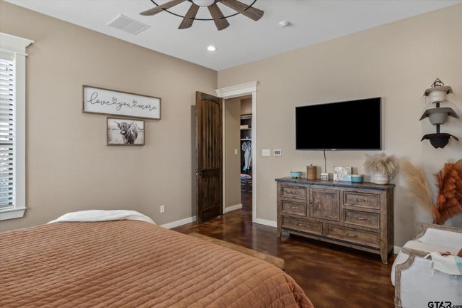 4152 Van Zandt County Road 4301, Home with 3 bedrooms, 3 bathrooms and null parking in Ben Wheeler TX | Image 28