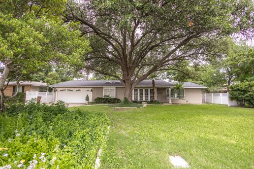 2704 W Twohig Avenue, San Angelo, TX, 76901 | Card Image