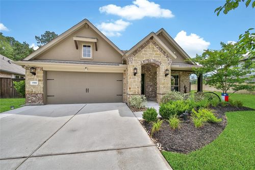 1586 Ancient Oak Ln, Conroe, TX, 77301-1588 | Card Image