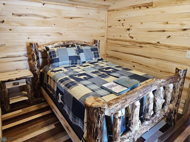Bedroom 1-2.jpg | Image 16