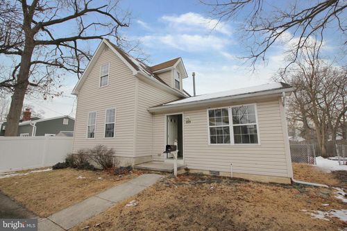 829 Philadelphia Ave, National Park, NJ, 08063-1334 | Card Image