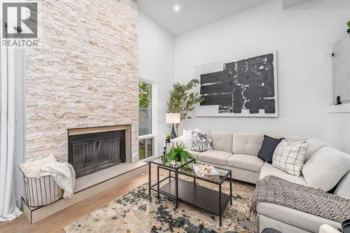 27 Silver Springs Dr Nw, Calgary, AB, T3B4N3 | Card Image