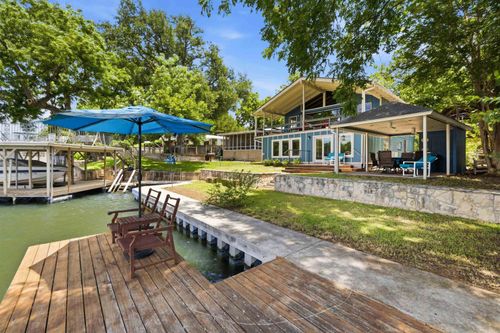 1308 S Lakeside Dr, Burnet, TX, 78611-5429 | Card Image