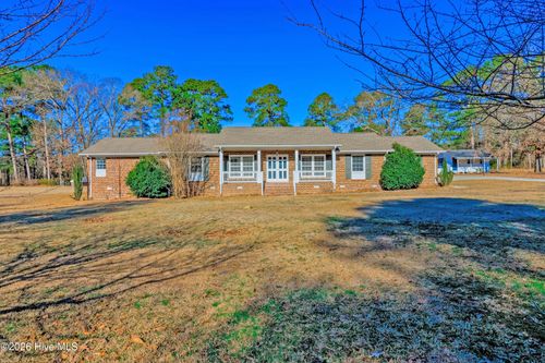 204 N Country Club Dr, Kenansville, NC, 28349-8926 | Card Image