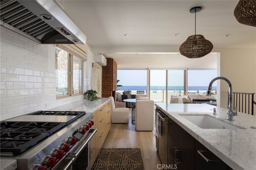 6704 W Oceanfront, Newport Beach, CA, 92663-1835 | Card Image