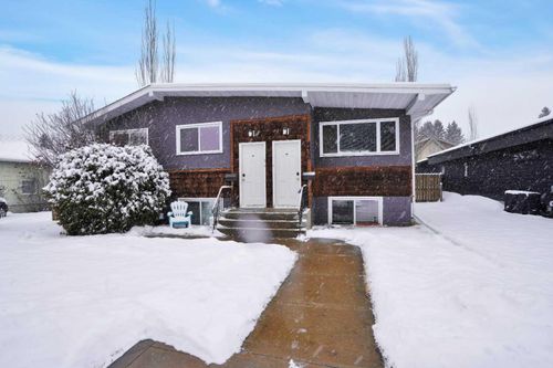 4432 37 Street, Home with 5 bedrooms, 2 bathrooms and 4 parking in Red Deer AB | Card Image