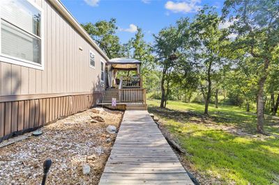 82 Sunrise Loop, House other with 2 bedrooms, 2 bathrooms and null parking in Huntsville TX | Image 3