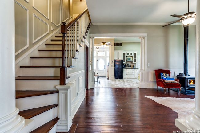 9248 Fm 725, House other with 3 bedrooms, 2 bathrooms and null parking in McQueeney TX | Image 6