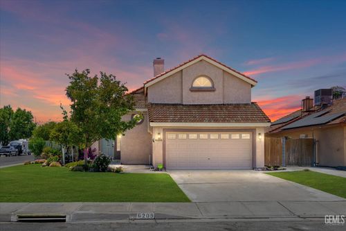 6209 Ambergrove St, Bakersfield, CA, 93313-4534 | Card Image