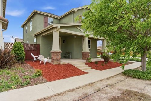 651 Livingston Ave, King City, CA, 93930-3776 | Card Image