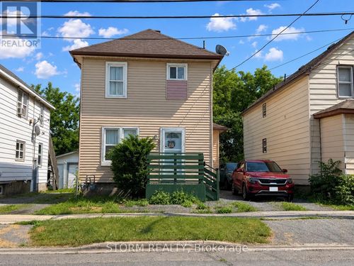 456 4th St W, Cornwall, ON, K6J2S9 | Card Image