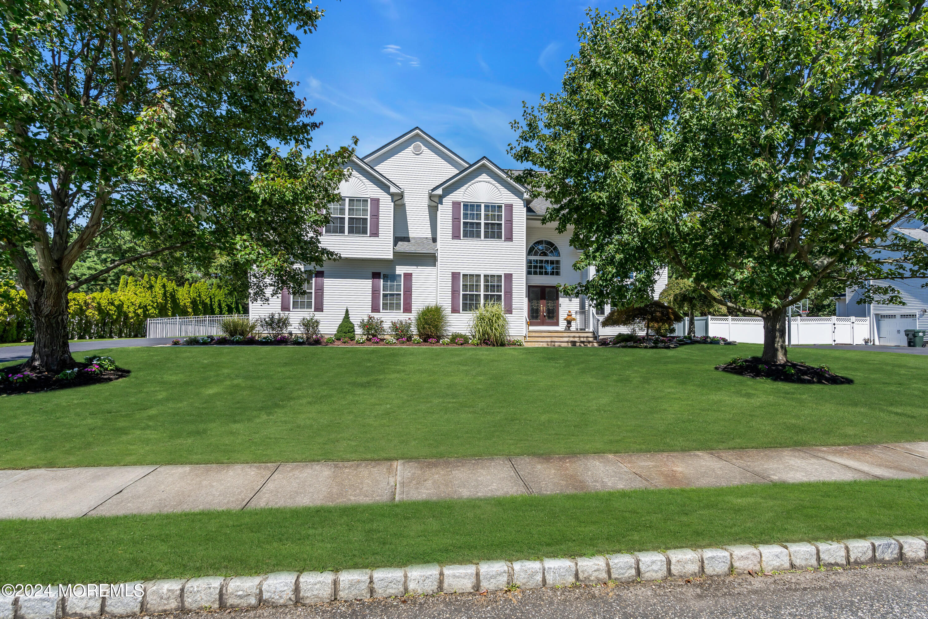 Woodview Dr, Howell, NJ 07731