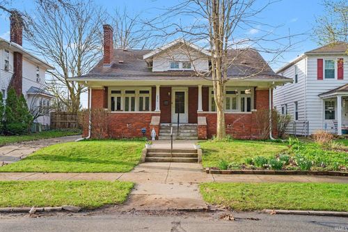 226 Parkovash Avenue, South Bend, IN, 46617-1147 | Card Image