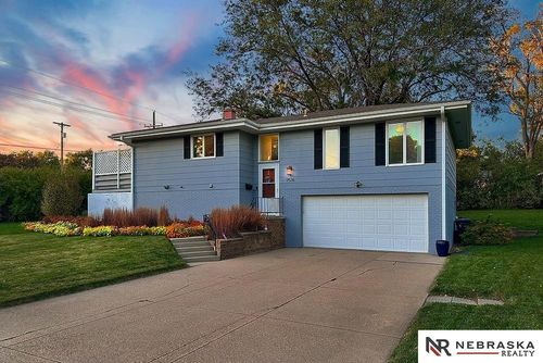 9536 Meadow Dr, Omaha, NE, 68114-2235 | Card Image