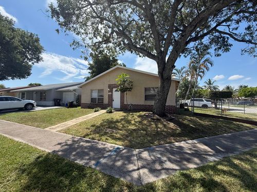 6198 Arcade Court, Lake Worth, FL, 33463 | Card Image