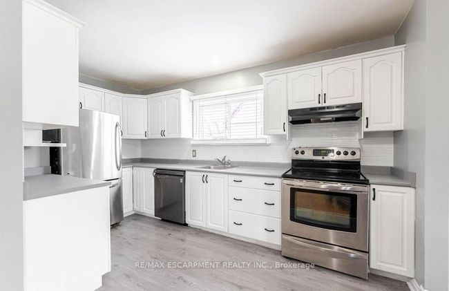 43 Armstrong Ave, House other with 4 bedrooms, 2 bathrooms and 2 parking in Hamilton ON | Image 7