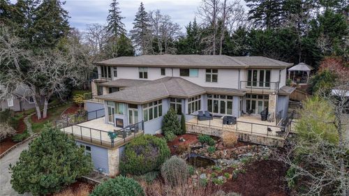908 Cobblestone Lane, Saanich, BC, V8Y3G3 | Card Image