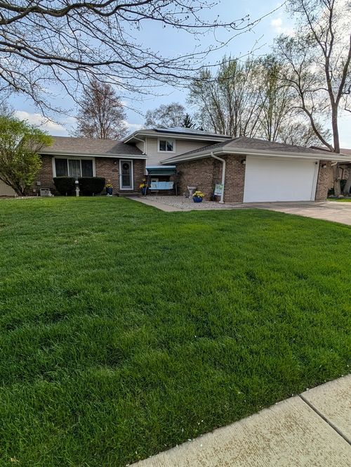 921 4h Rd, Ottawa, IL, 61350-4211 | Card Image