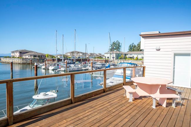 226 - 1585 Field Rd, Townhouse with 2 bedrooms, 2 bathrooms and 1 parking in Sechelt BC | Image 33