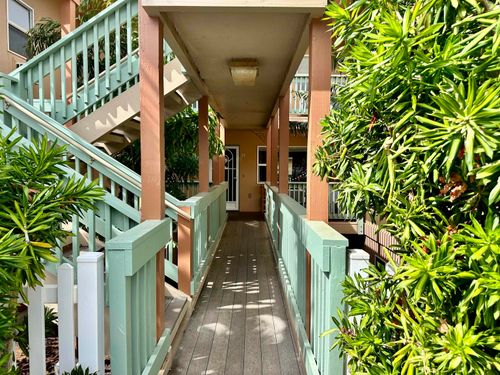 322-5 Abbey Ln, Lahaina, HI, 96761-6043 | Card Image