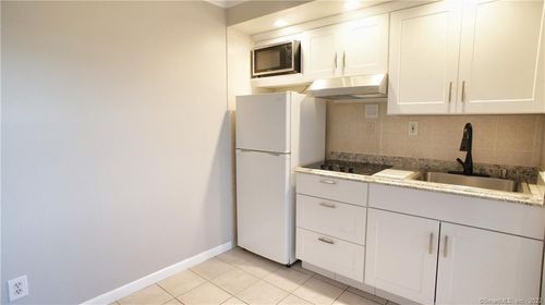 apt-7-25 Maple St, Norwalk, CT, 06850-3806 | Card Image