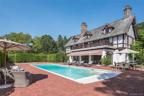 9 Westmoreland Dr, Shelter Island, NY, 11964 | Card Image