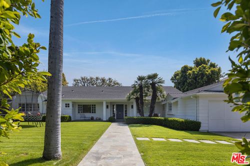 1132 Napoli Dr, Pacific Palisades, CA, 90272-4040 | Card Image