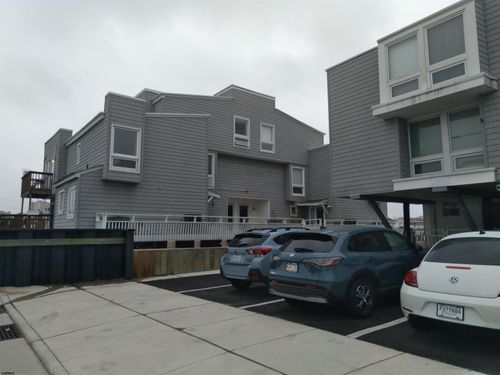 151 N Annapolis Ave, Atlantic City, NJ, 08401-3454 | Card Image