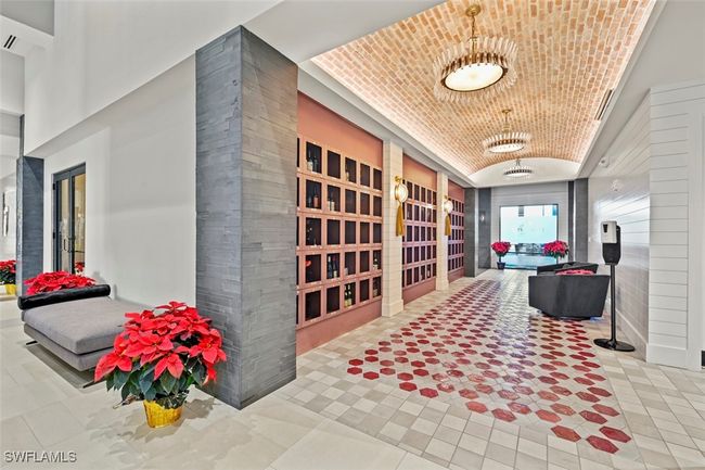 UNIT-101 - 8777 Bellano Ct, Condo with 2 bedrooms, 3 bathrooms and null parking in NAPLES FL | Image 38