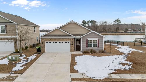 714 Lake Tyler Dr, New Bern, NC, 28560-4155 | Card Image