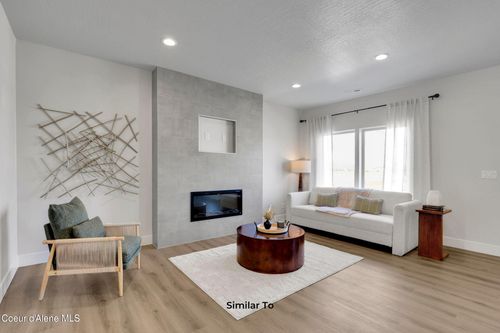 669 N Creative Way, Post Falls, ID, 83854 | Card Image