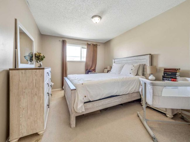 4902 62 Avenue, Home with 4 bedrooms, 2 bathrooms and 2 parking in Taber AB | Image 12