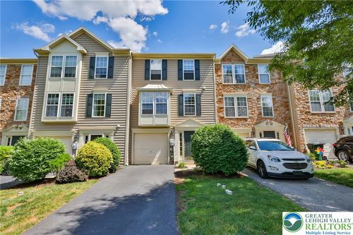 7832 Red Hawk Court, Upper Macungie Twp, PA, 18031 | Card Image